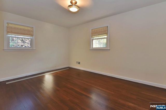 4 Marconi Street, Tenafly, NJ 07670