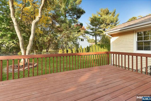 4 Marconi Street, Tenafly, NJ 07670