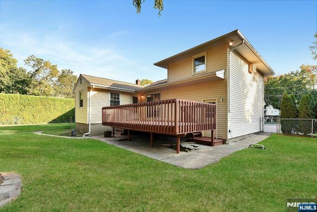 4 Marconi Street, Tenafly, NJ 07670