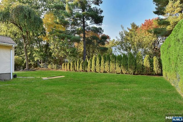 4 Marconi Street, Tenafly, NJ 07670