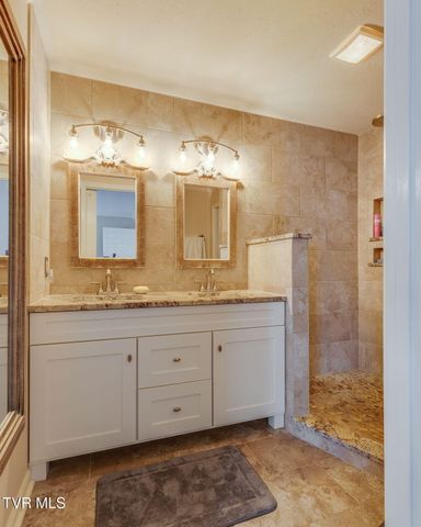 9 Larchmont Lane, Johnson City, TN 37604