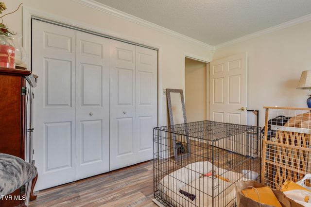 9 Larchmont Lane, Johnson City, TN 37604