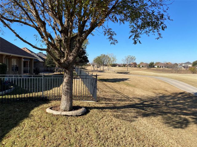 10905 Southerland Drive, Denton, TX 76207