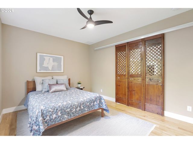 302 PHOENIX Way, Vancouver, WA 98661