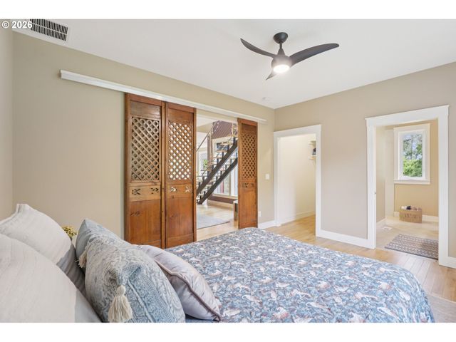 302 PHOENIX Way, Vancouver, WA 98661