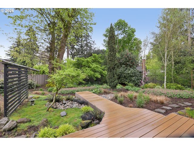 302 PHOENIX Way, Vancouver, WA 98661