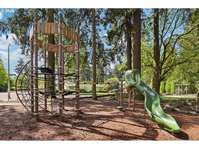 302 PHOENIX Way, Vancouver, WA 98661