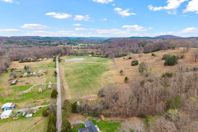 6 N Nopone Valley Road, Decatur, TN 37322