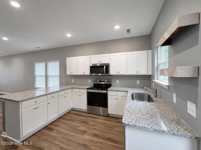 9088 Laurel Bay Lane, Leland, NC 28451