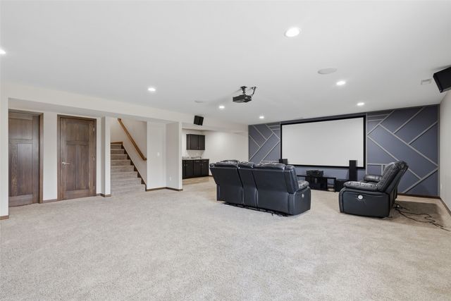 1217 Rolling Glen Drive, Marion, IA 52302