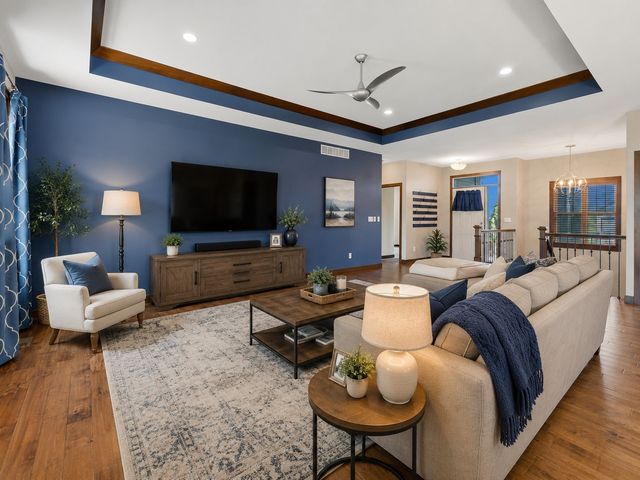 1217 Rolling Glen Drive, Marion, IA 52302