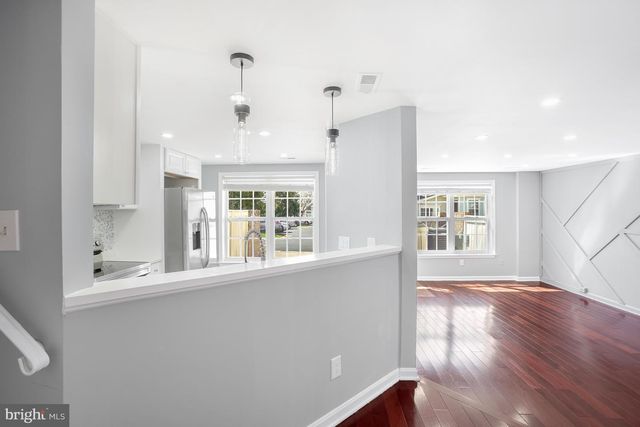 8804 RUSTBURG CIR, Gaithersburg, MD 20886