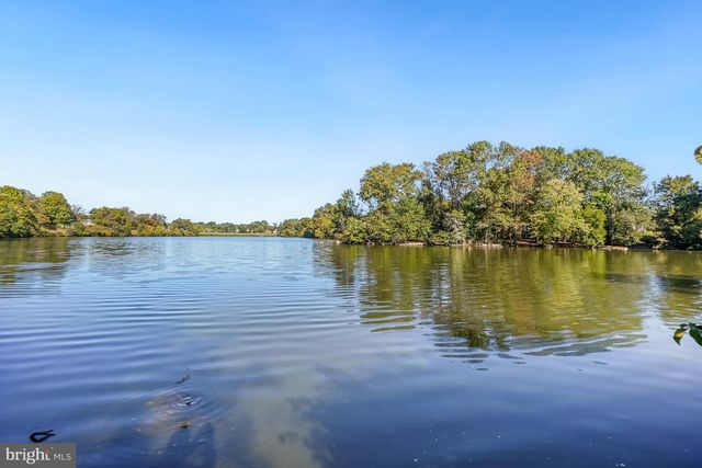 8804 RUSTBURG CIR, Gaithersburg, MD 20886