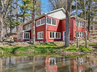 149 Oakwood Avenue, Edgerton, WI 53534
