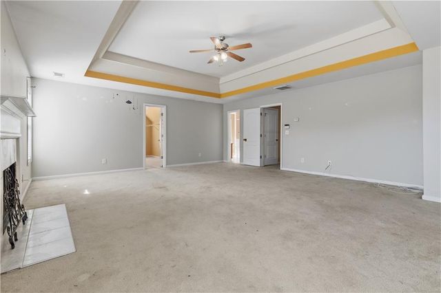 820 Kaitlyn Drive, Loganville, GA 30052