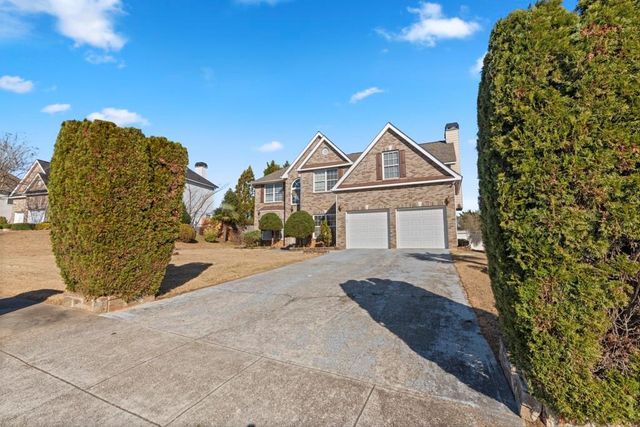 820 Kaitlyn Drive, Loganville, GA 30052