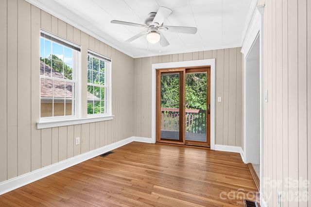 28 Chatham Road, Asheville, NC 28804