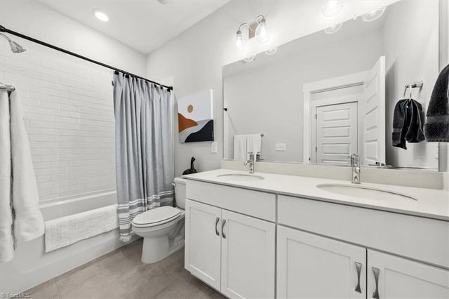 5106 Whaitley Lane, Greensboro, NC 27407