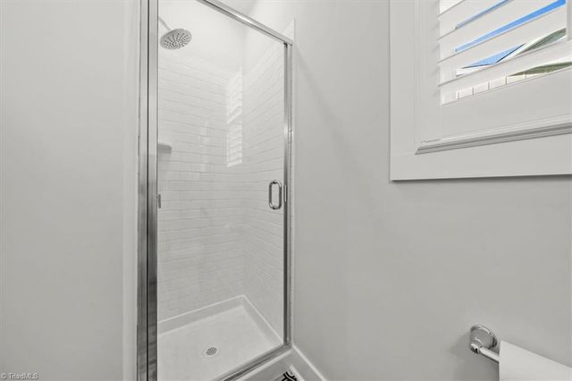 5106 Whaitley Lane, Greensboro, NC 27407