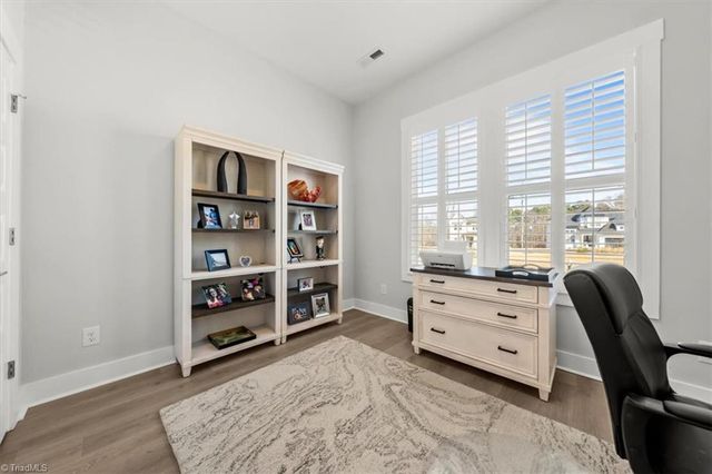 5106 Whaitley Lane, Greensboro, NC 27407