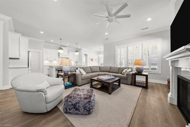 5106 Whaitley Lane, Greensboro, NC 27407