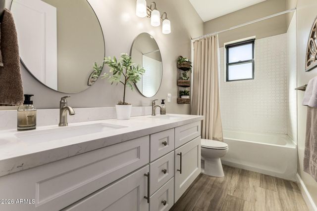 1718 S 140TH Place, Gilbert, AZ 85295