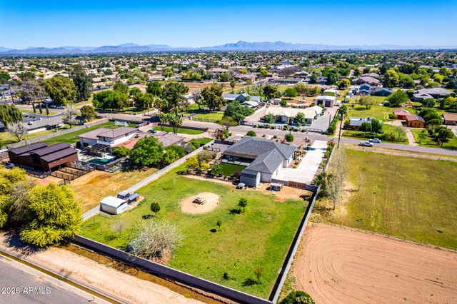 1718 S 140TH Place, Gilbert, AZ 85295