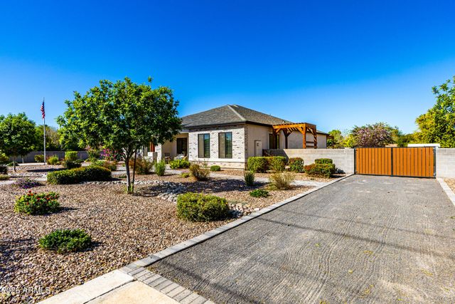 1718 S 140TH Place, Gilbert, AZ 85295