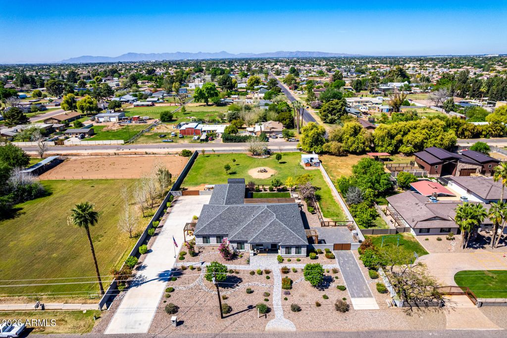 1718 S 140TH Place, Gilbert, AZ 85295