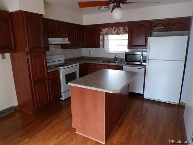 2714 S Xanadu Way, Aurora, CO 80014