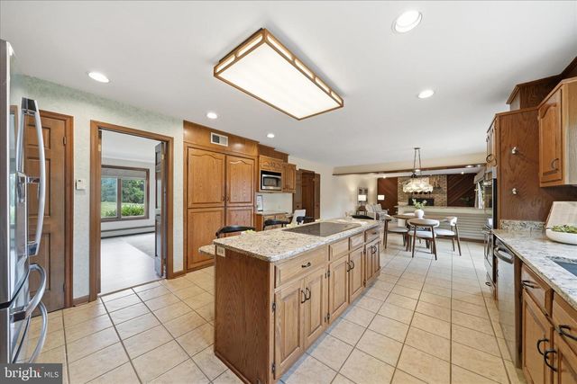 10025 BLUE BANNER DR, Germantown, MD 20876