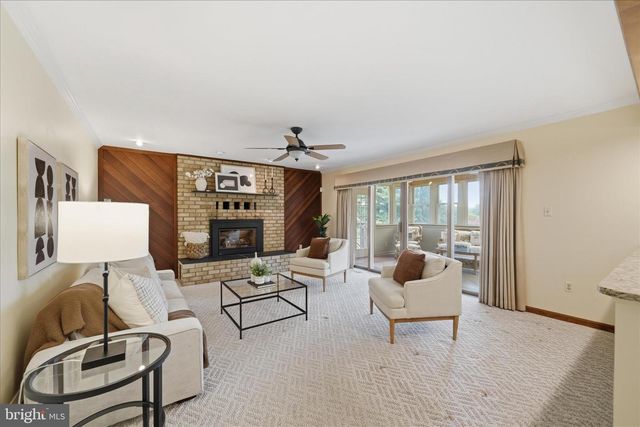 10025 BLUE BANNER DR, Germantown, MD 20876