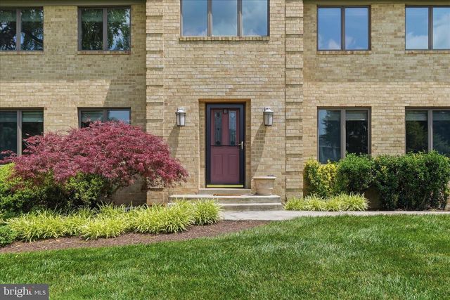 10025 BLUE BANNER DR, Germantown, MD 20876