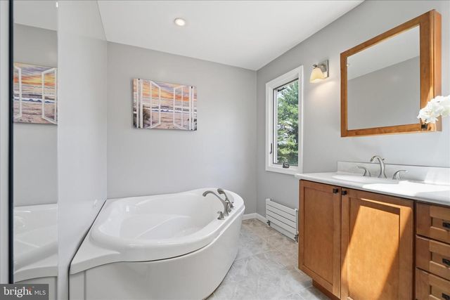 10025 BLUE BANNER DR, Germantown, MD 20876