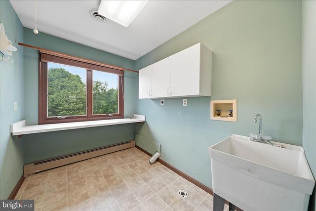 10025 BLUE BANNER DR, Germantown, MD 20876