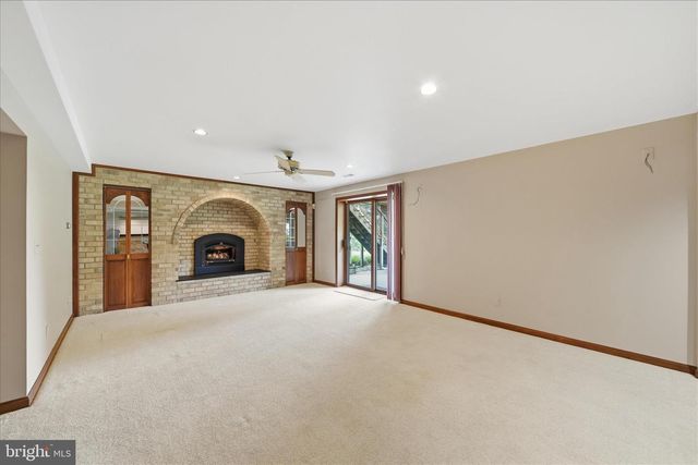 10025 BLUE BANNER DR, Germantown, MD 20876