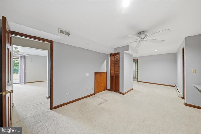 10025 BLUE BANNER DR, Germantown, MD 20876