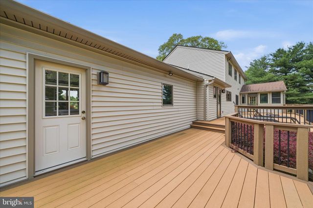 10025 BLUE BANNER DR, Germantown, MD 20876