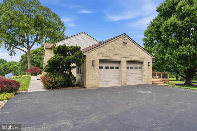 10025 BLUE BANNER DR, Germantown, MD 20876