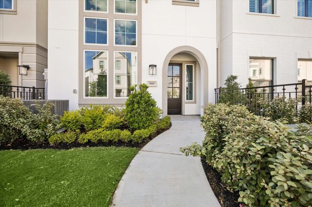 949 Blackshire Lane, Houston, TX 77055