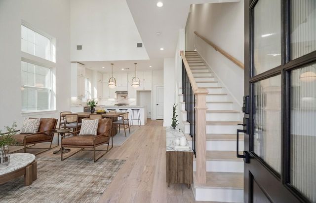 949 Blackshire Lane, Houston, TX 77055