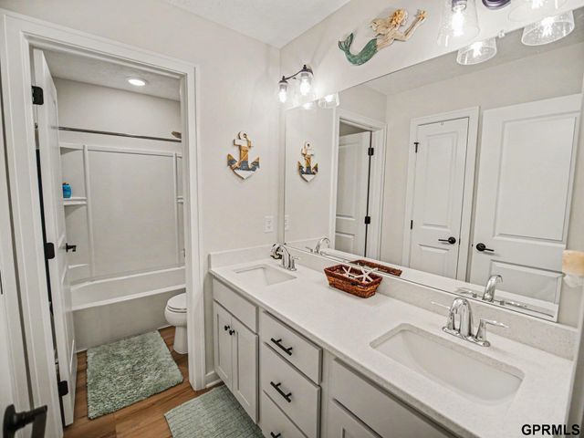 12119 S 109th Street, Papillion, NE 68046