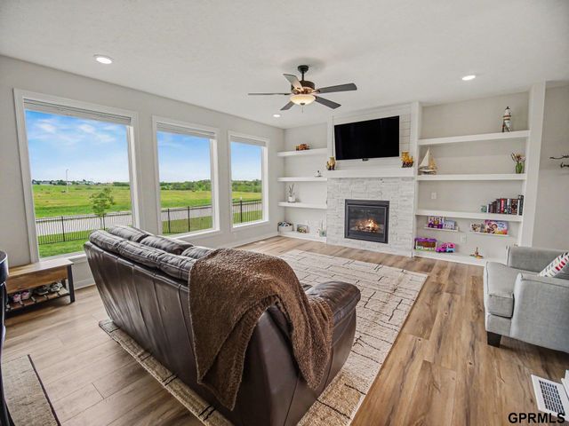 12119 S 109th Street, Papillion, NE 68046