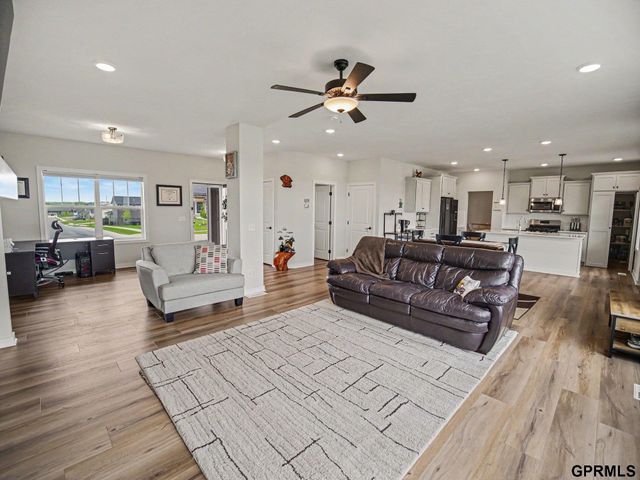 12119 S 109th Street, Papillion, NE 68046