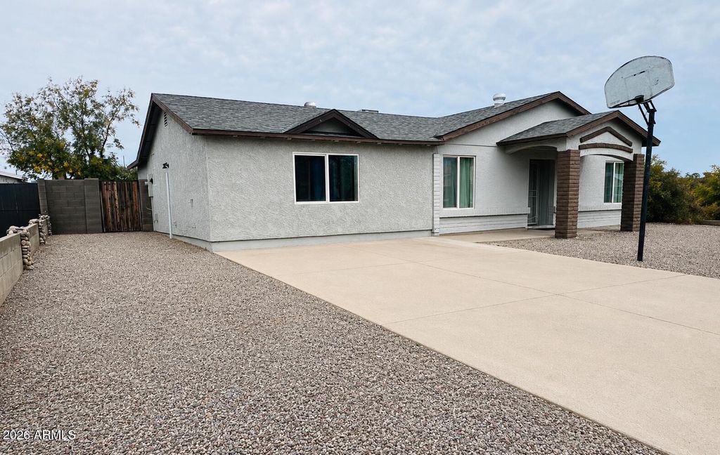 6930 W LEWIS Avenue, Phoenix, AZ 85035 — photo 3