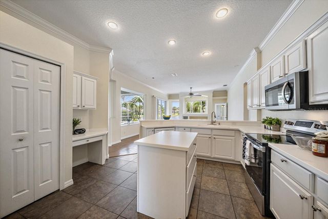 12111 SUMMER MEADOW DRIVE, Lakewood Ranch, FL 34202