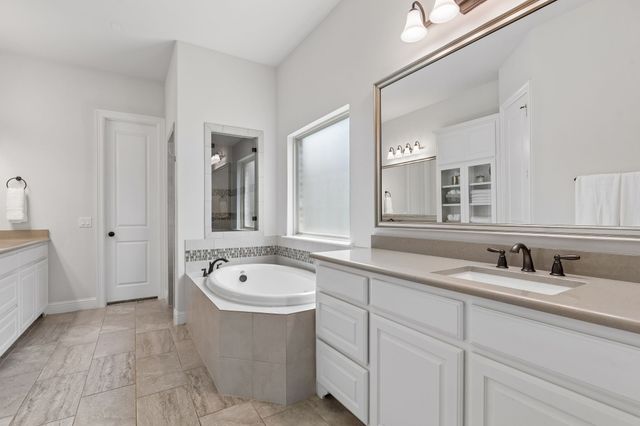 7812 Ivey, The Colony, TX 75056