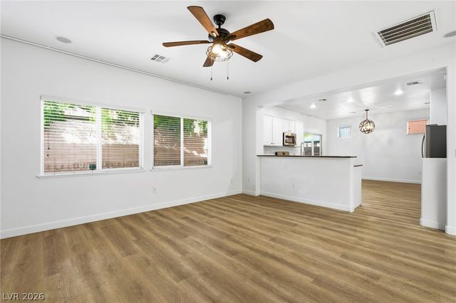 10585 Cave Ridge Street, Las Vegas, NV 89179