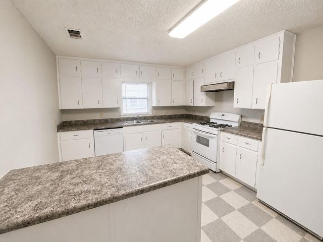 5400 Harmon Ave A, Austin, TX 78751