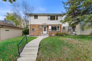 2061 S 67th PLACE, Milwaukee, WI 53219